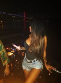 Beylikdüzü Üniversiteli Escort